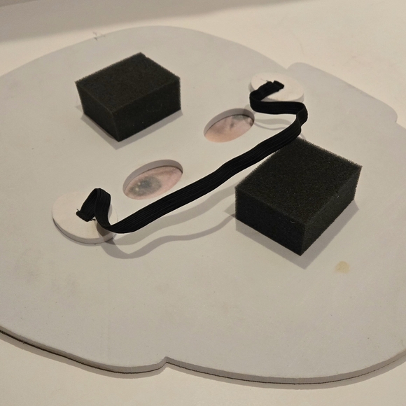 President Donald Trump Giant Adult Foam Costume Mask Prop Politican MAGA POTUS - Picture 5 of 5